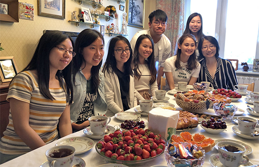 Family dinner/tea with locals